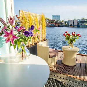 https://the-new-lake-boathouse.amsterdamhotelsnl.com