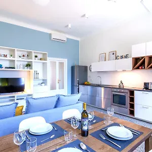 https://duomo-navigli-casa-elegante-in-zona-tortona.it-lombardy.com