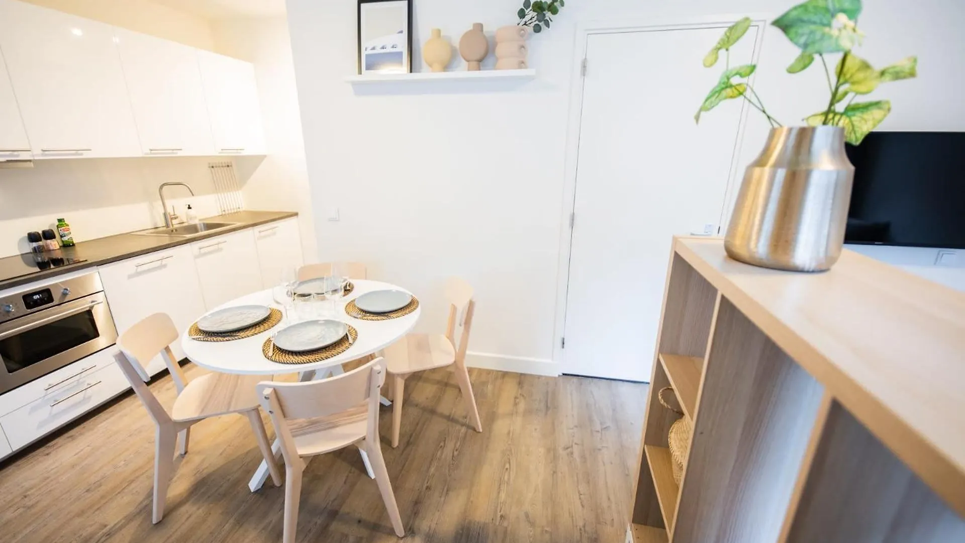 Delightful 2 Bedroom Apartment - Sd23L Eindhoven